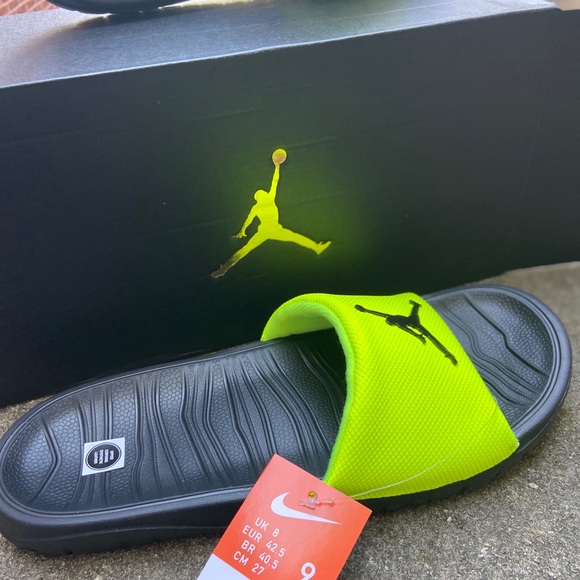 Jordan Slides - Picture 2 of 2